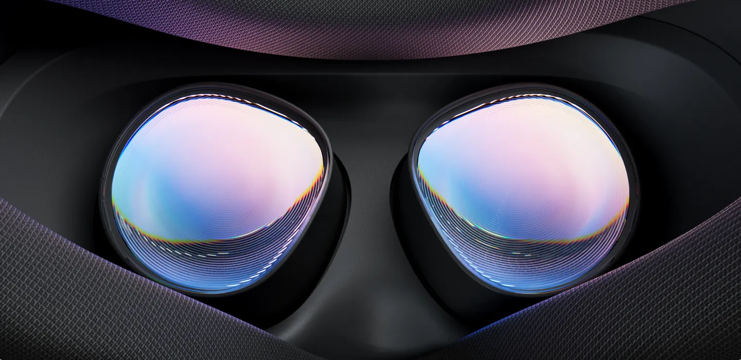 Meta Quest 3S lens detail